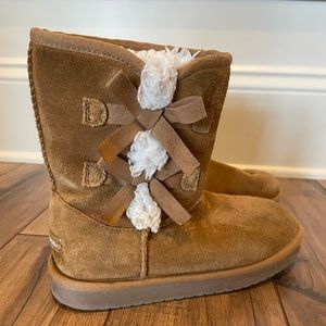 Koolaburra by Ugg girls boots size 3